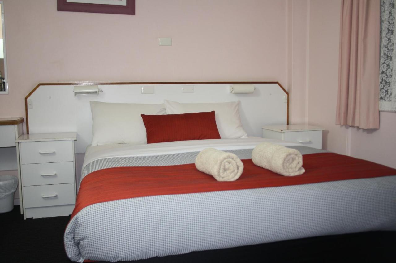 Bradman Motor Inn Cootamundra Extérieur photo