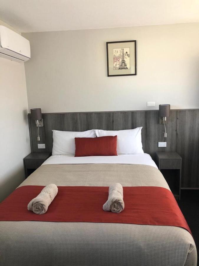 Bradman Motor Inn Cootamundra Extérieur photo