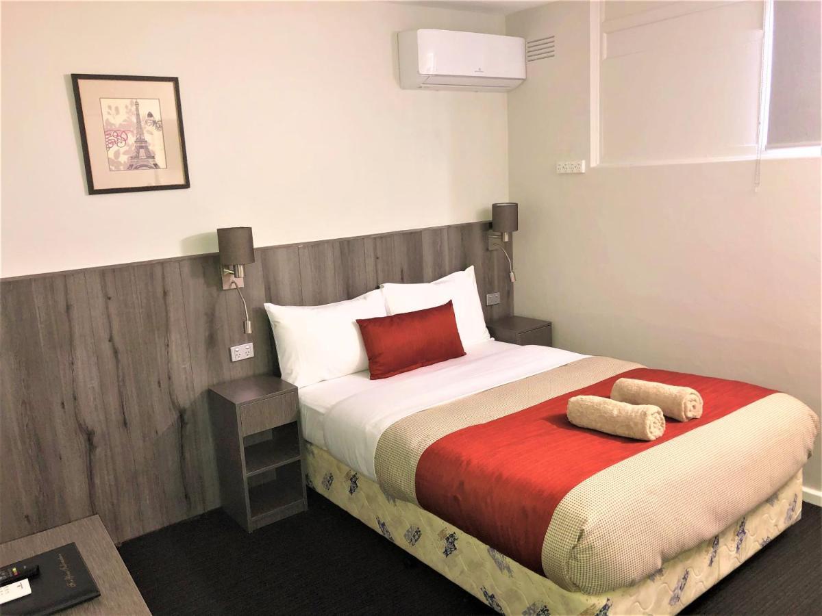 Bradman Motor Inn Cootamundra Extérieur photo