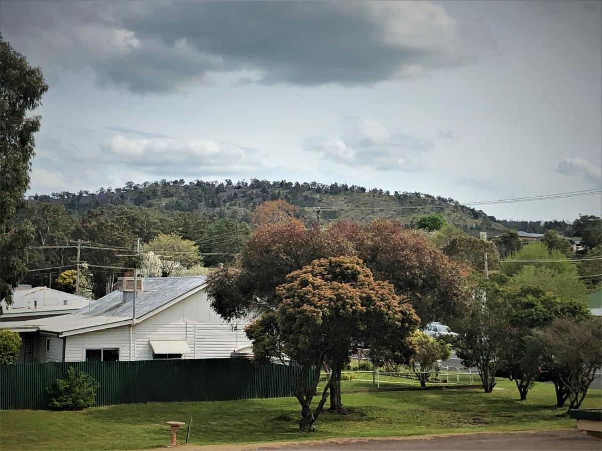 Bradman Motor Inn Cootamundra Extérieur photo